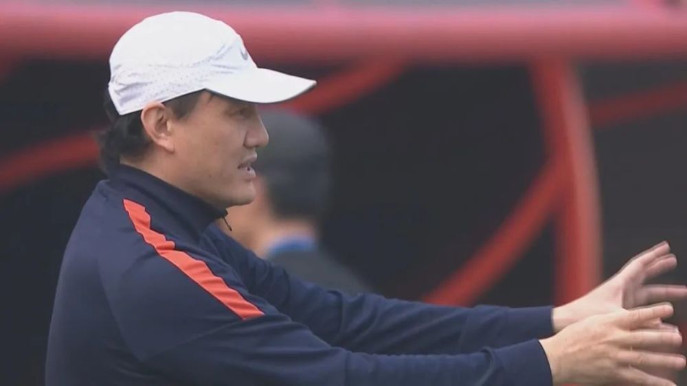 该片讲述了两者将一只鸽子锁在密码箱中，鸽子无意间触发开关，高级密码箱瞬间变成杀人武器，在这样的危机发生时，他们必须相互依靠以拯救世界的故事